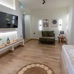 Di Pietra 아피토스
